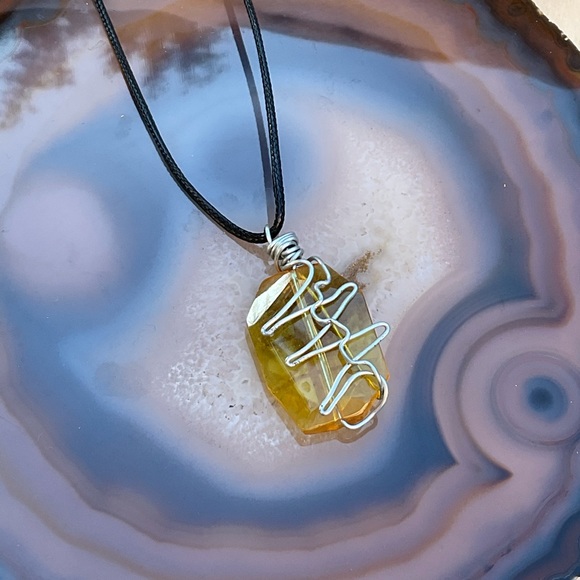 Gemstone necklace yellow wire wrap crystal healing stone crystal handmade - Picture 2 of 4